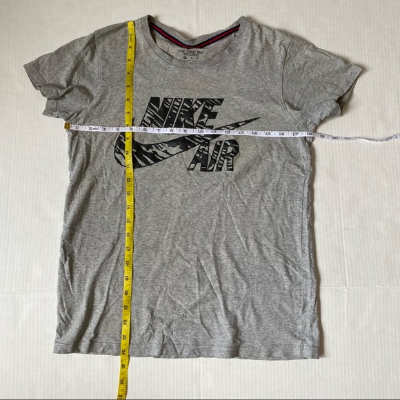 Nike Air leopard stripe swoosh grey tshirt - medium - Picture 5 of 5
